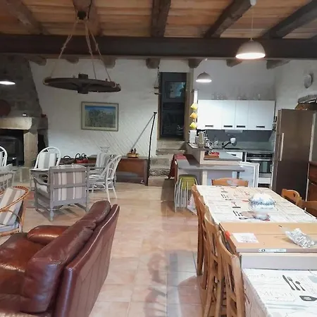 Holiday home Au Bord Du Doux, Moulin Isole, Rustique Arlebosc